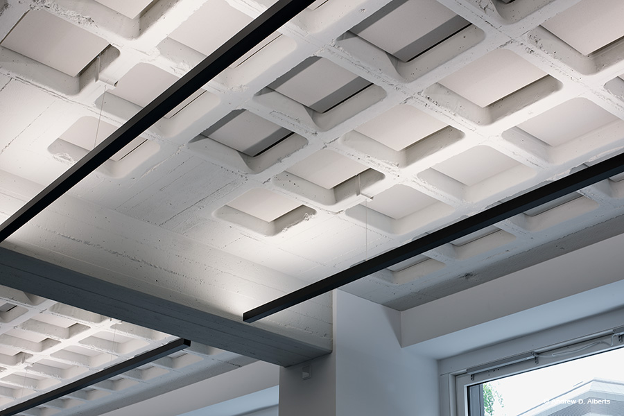 Special ceiling lighting with indirect illumination from luxsytem