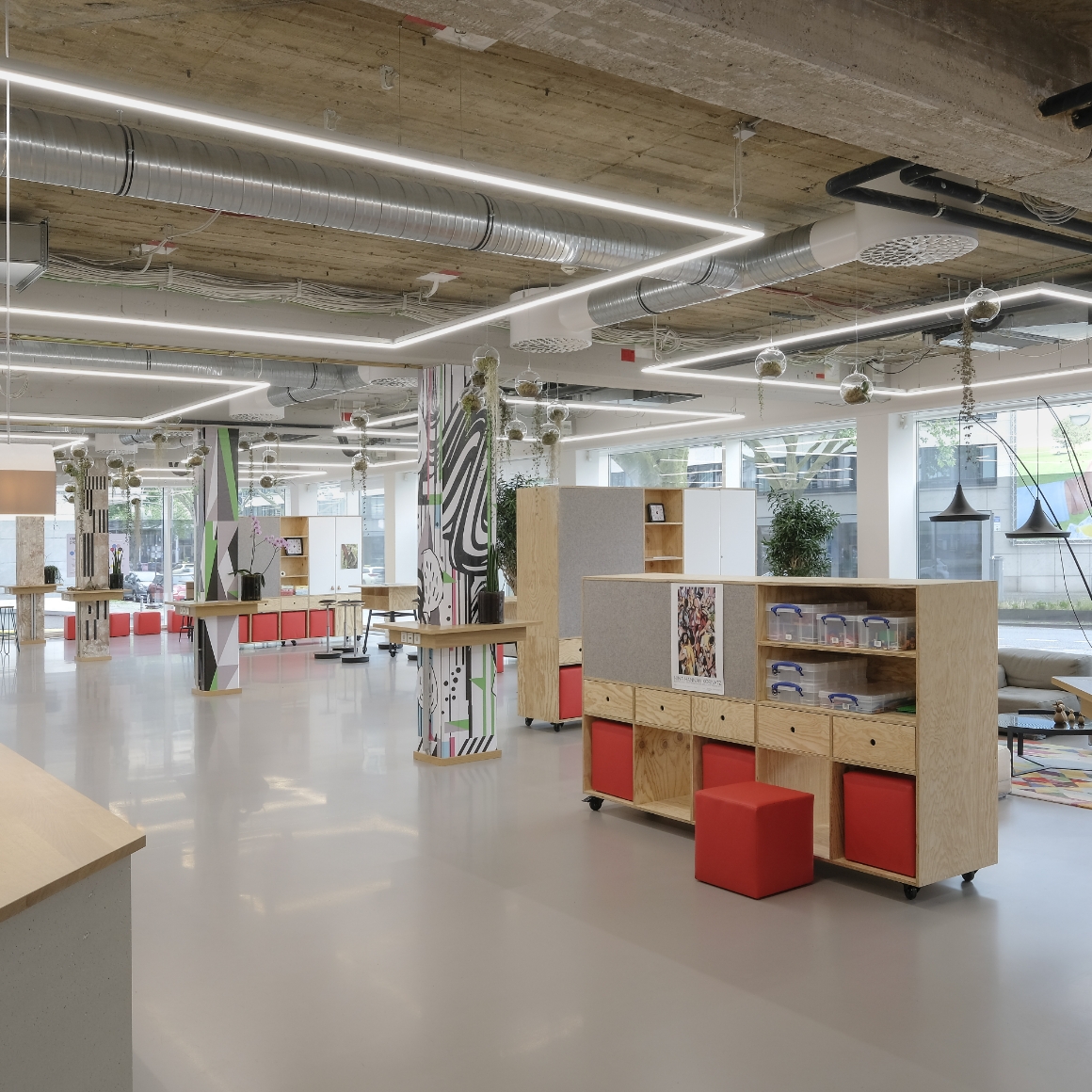 Bürobeleuchtung Berlin Hyp LED Leuchten Luxsystem von Hadler
