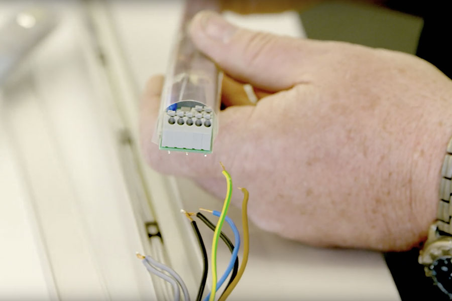 Leuchtstoffröhre umrüsten mit HADLER T8 LED Schritt 4